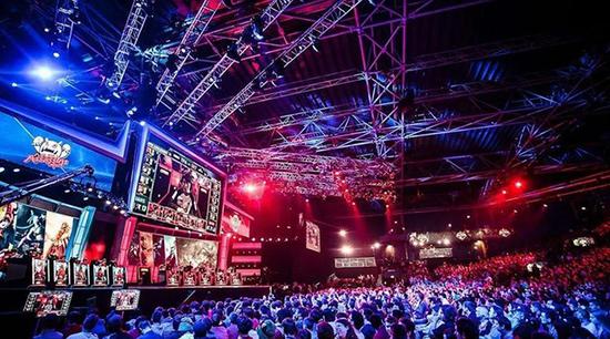 激励着他 激励着他